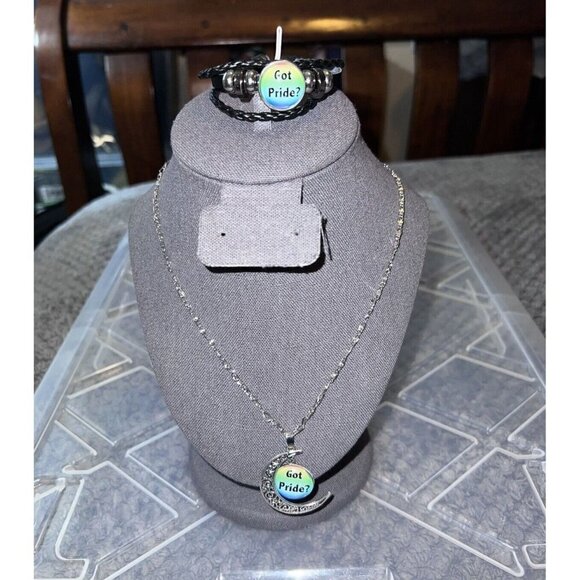 Rainbow Pride Necklace Got Pride Flat Round & Moon Pendant Necklace Bracelet Set - Picture 1 of 8